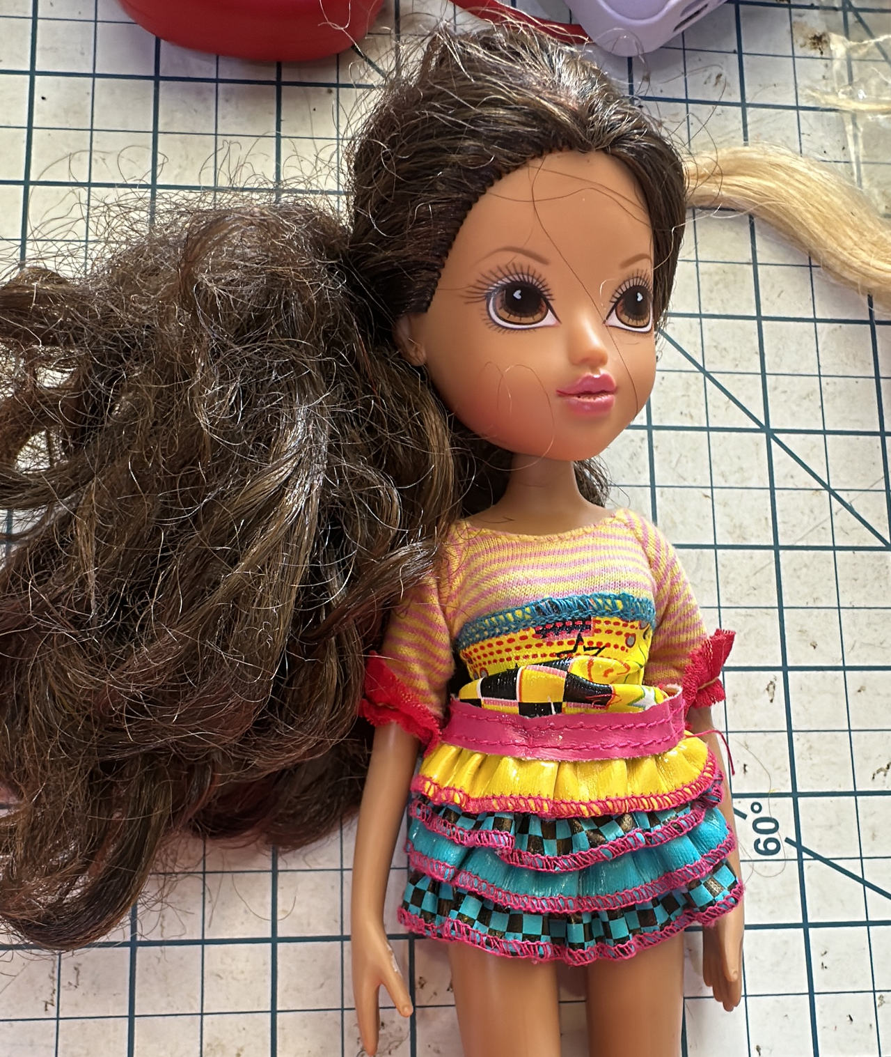 Moxie Girlz SOPHINA Art-Titude fashion doll