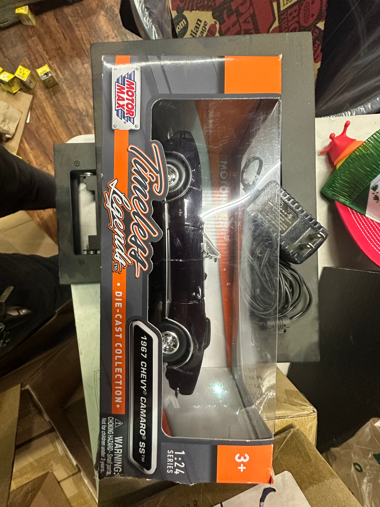 Motor Max Timeless Legends 1967 Chevy Camaro SS 1:24 Scale Die-Cast Car