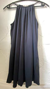 Banana Republic Women's Black Pleated Sleeveless Top - Image 4
