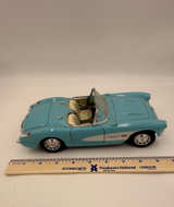 Maisto 1:18 1957 Chevrolet Corvette Convertible - Image 1