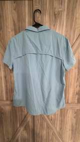 New Eddie Bauer Women's Mountain Short Sleeve Shirt large light blue - Image 5