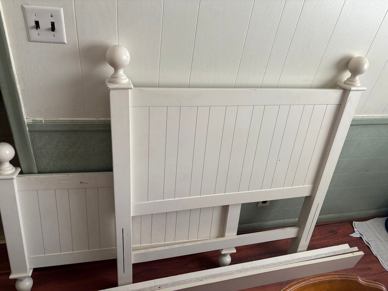 White Wooden twin Bed Frame 