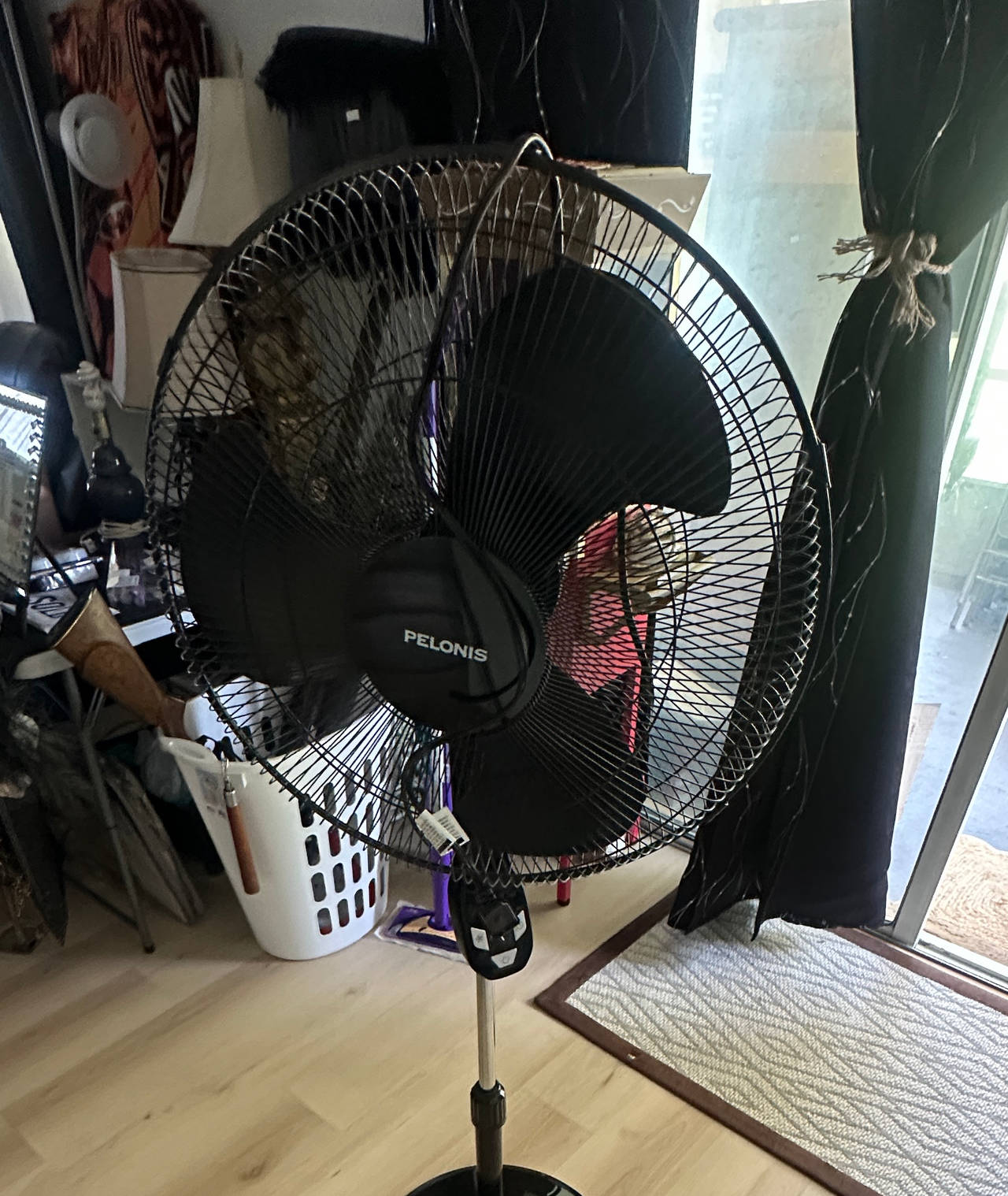 Pelonis 16-inch Oscillating Pedestal Fan