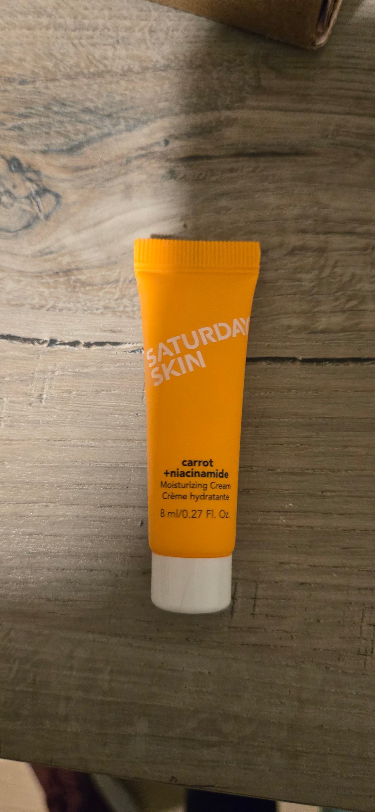 Saturday Skin Carrot + Niacinamide Moisturizing Cream 8ml Travel Size