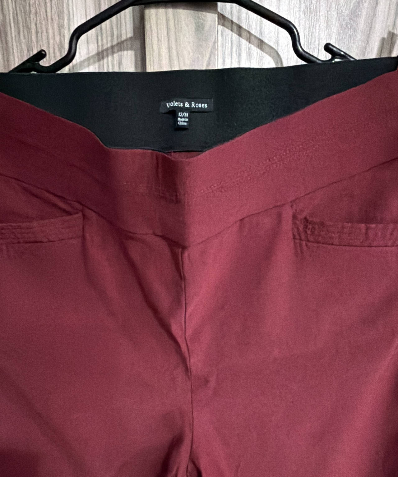 Violets & Roses Burgundy Pull-On Slim Leg Pants size 12/31