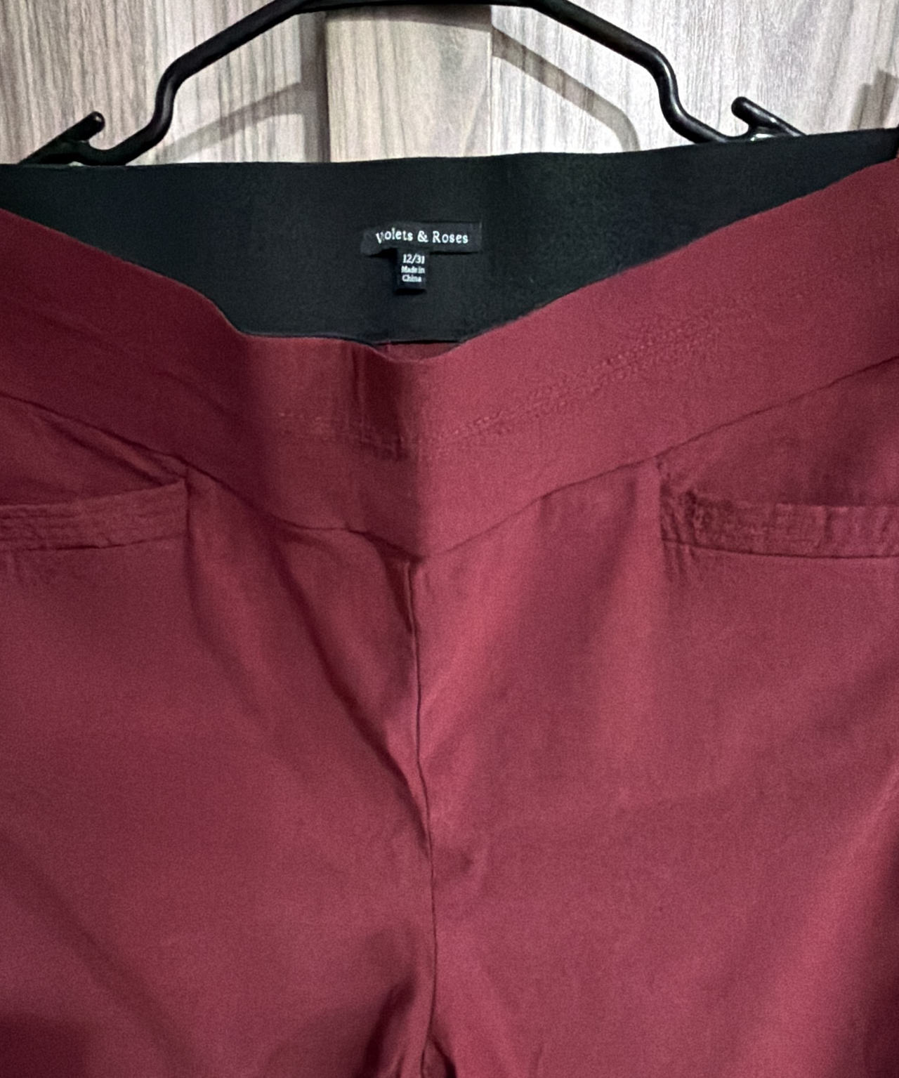 Violets & Roses Burgundy Pull-On Slim Leg Pants size 12/31