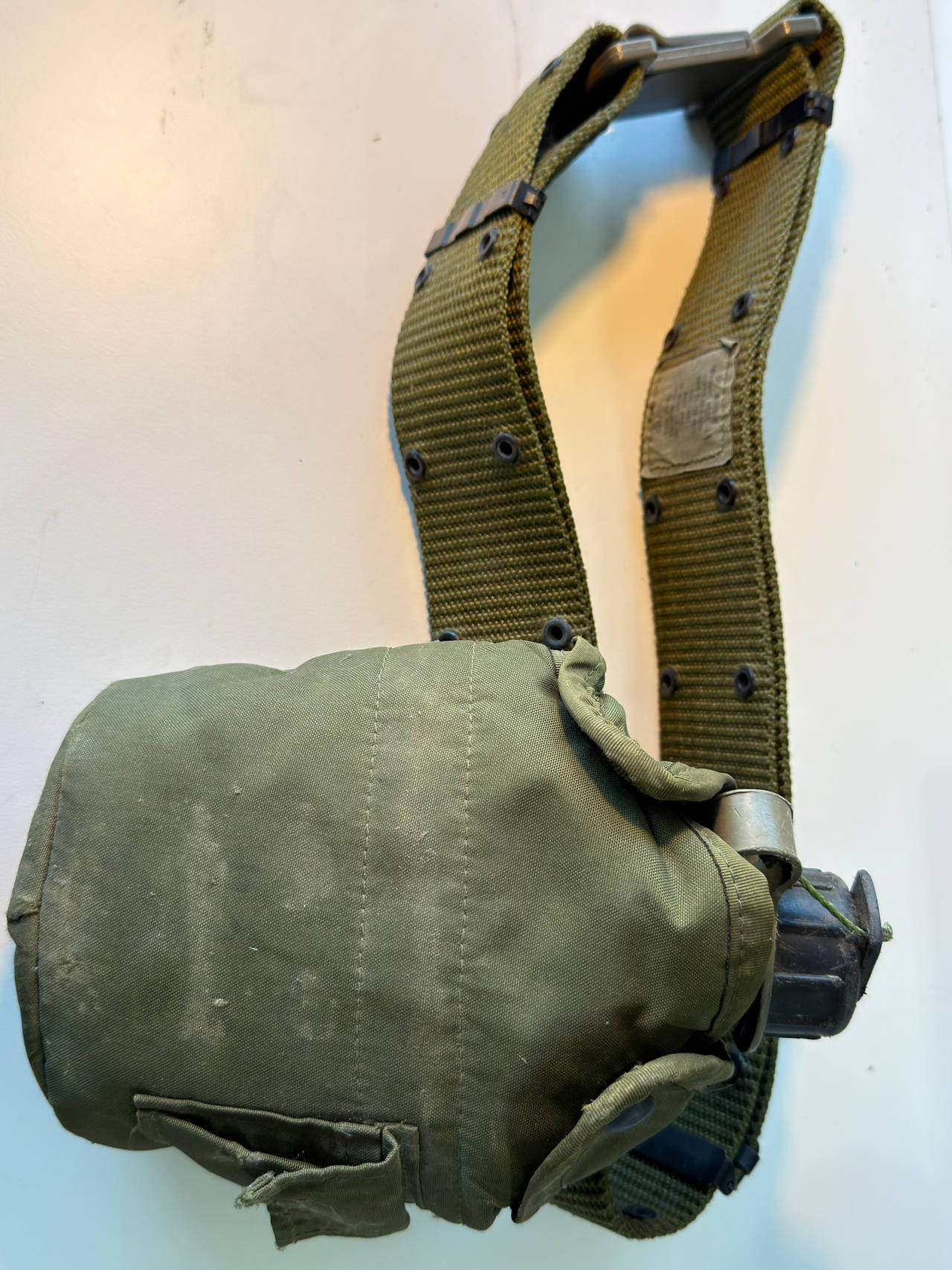 US Military 1 Quart Canteen with LC-1 Pouch and Pistol Belt