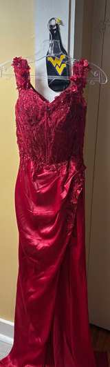Red Lace and Satin prom dress - Image 2