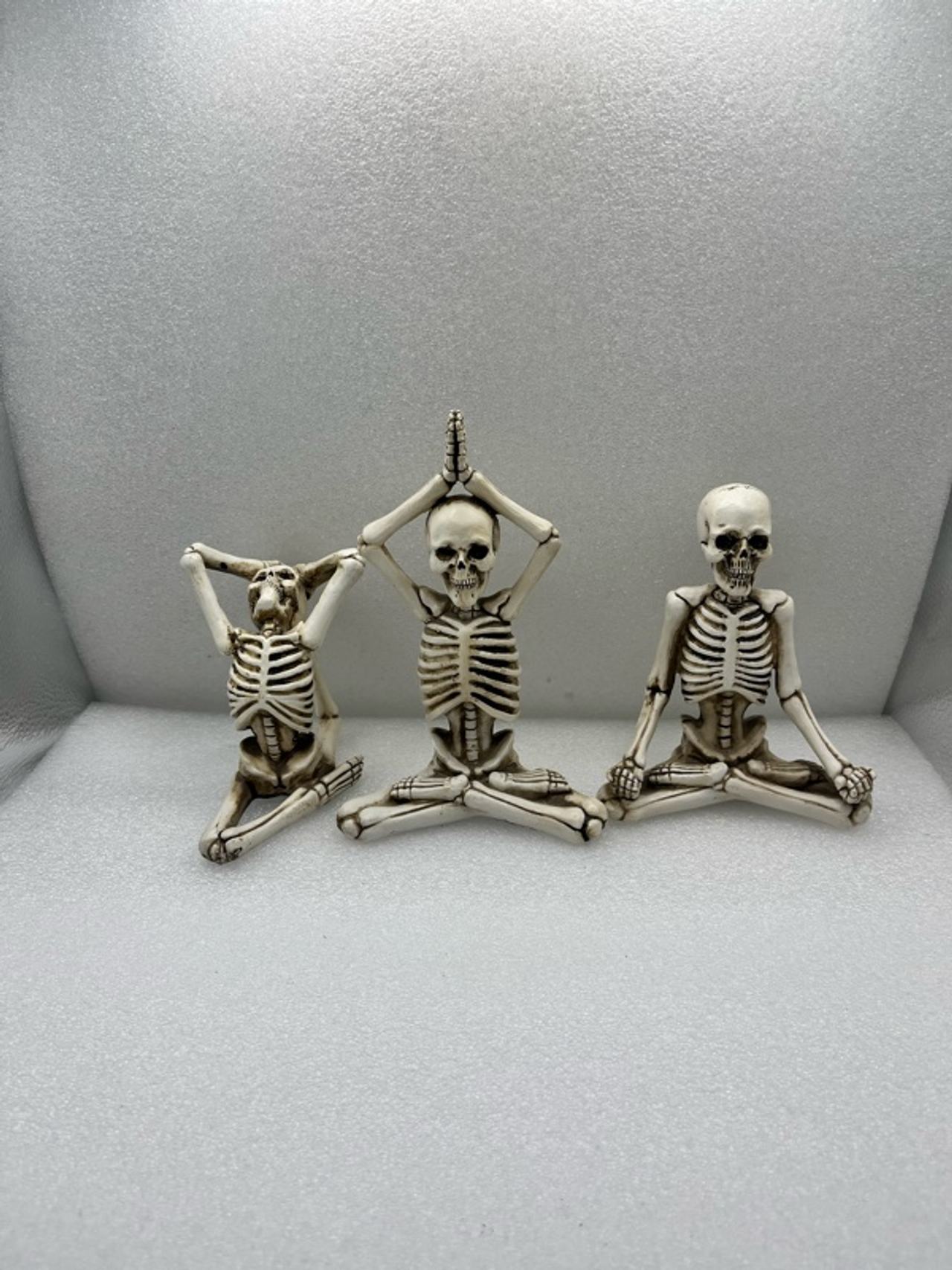 JORAE Yoga Skeleton Figurine Set of 3 – Halloween Decor