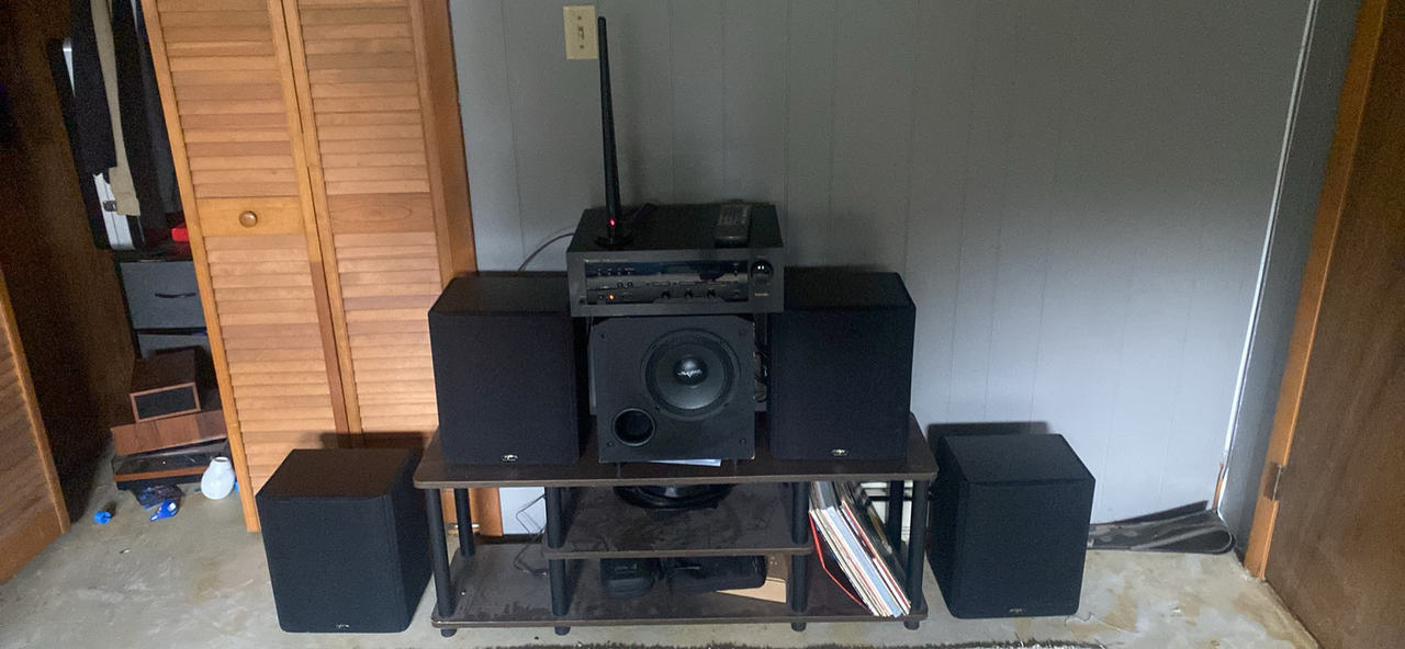 Vintage Stereo Receiver and Speaker System