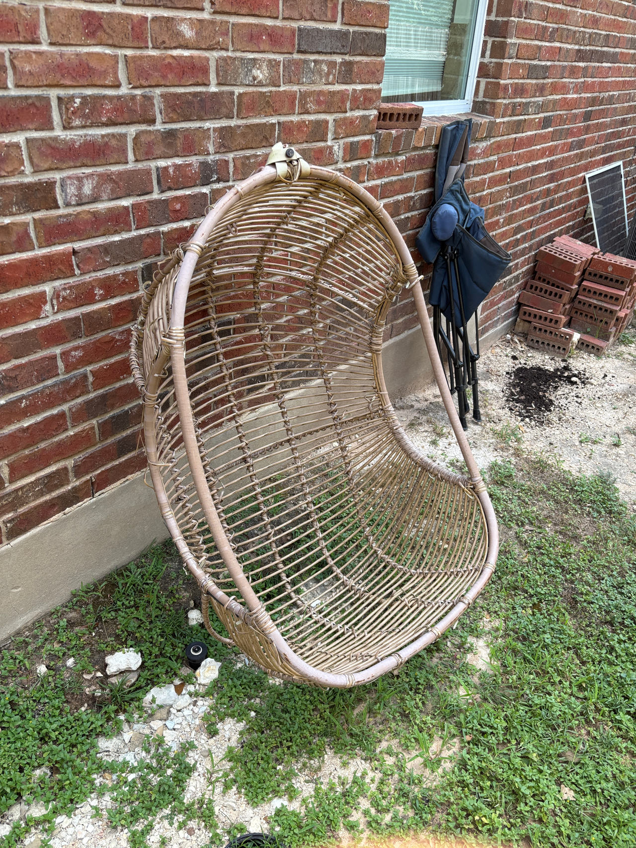 Wicker Hanging Egg Chair