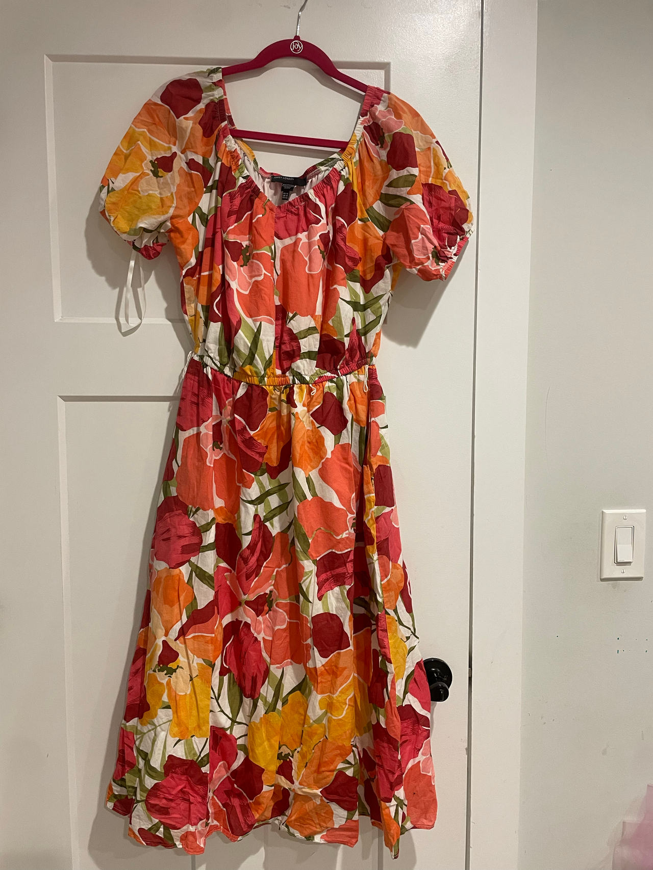 Maggy London  Floral Puff-Sleeve Midi Dress