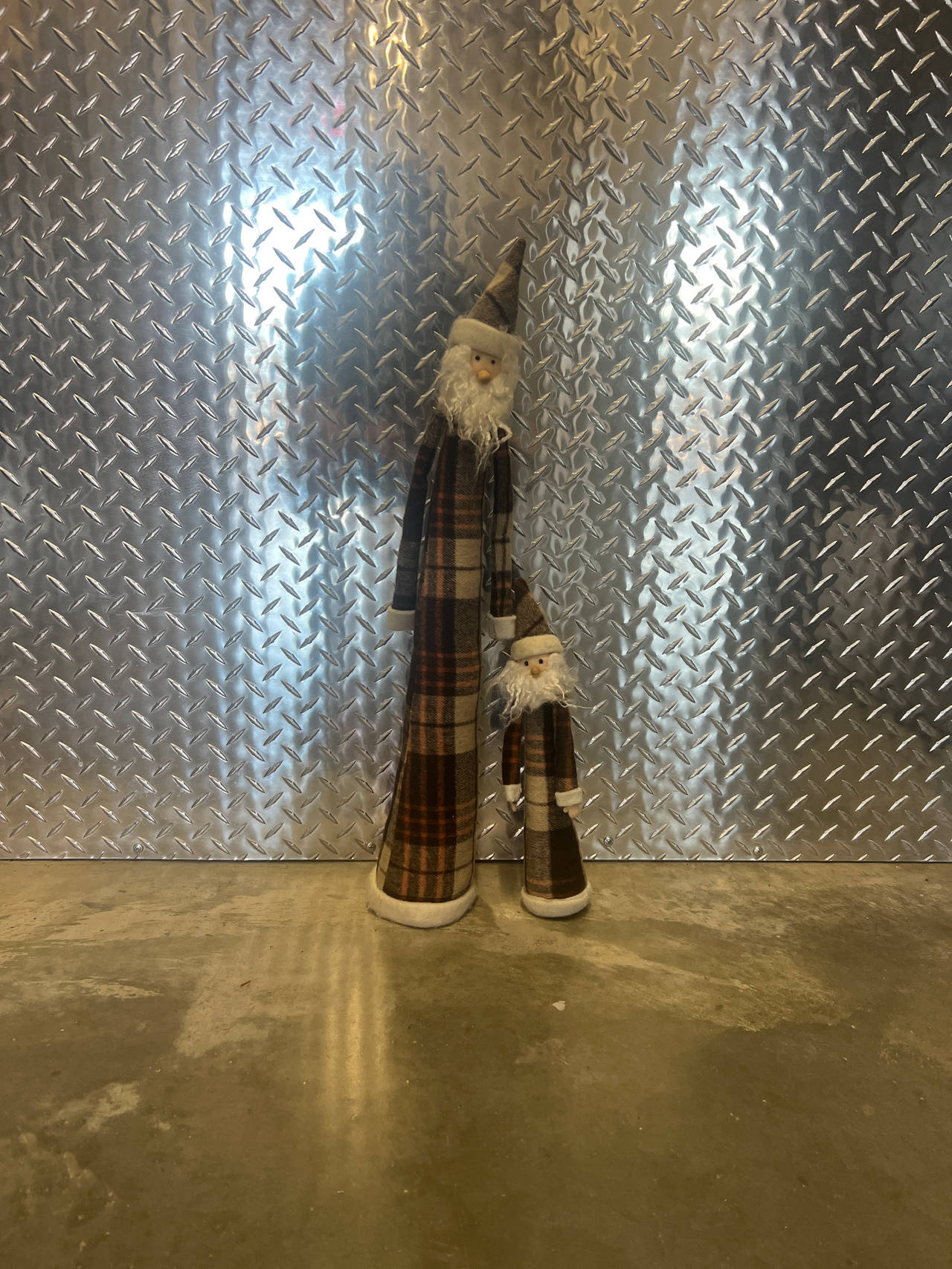 Plaid Santa Claus Figurines
