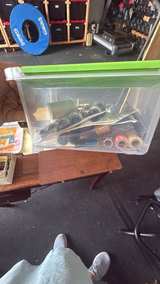 Singer 3102 Sewing Machine with Wooden Cabinet - Image 6