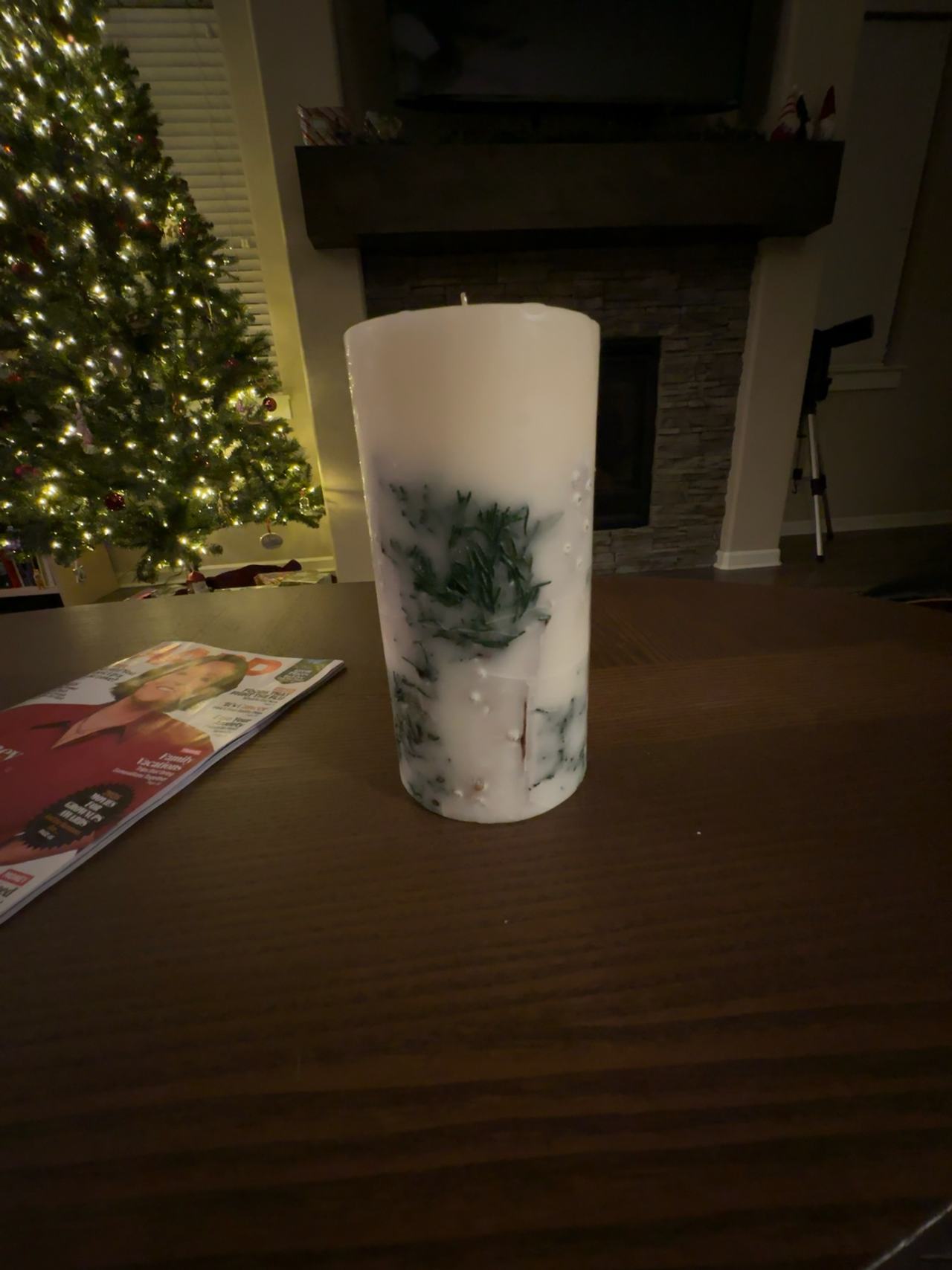 Botanical Pillar Candle Frosted Pine