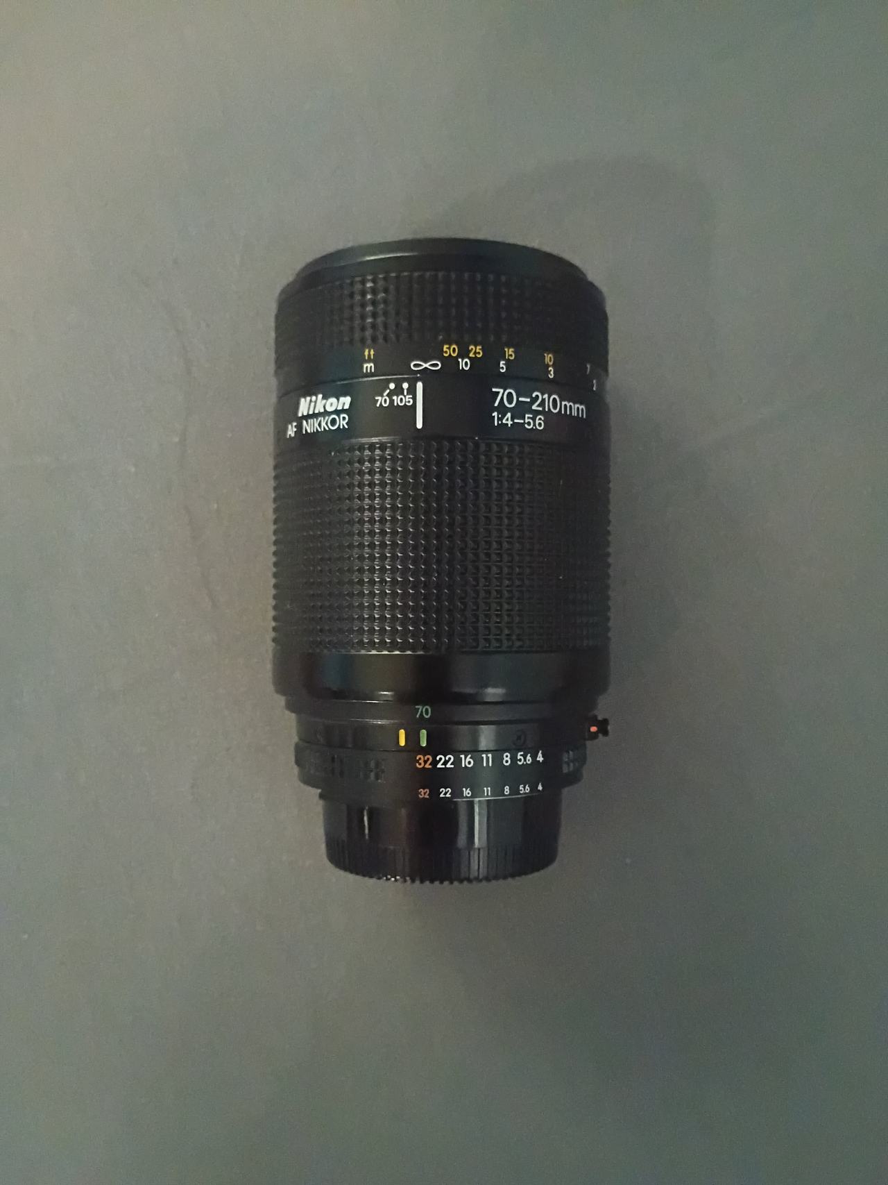Nikon AF Nikkor 70-210mm f/4-5.6