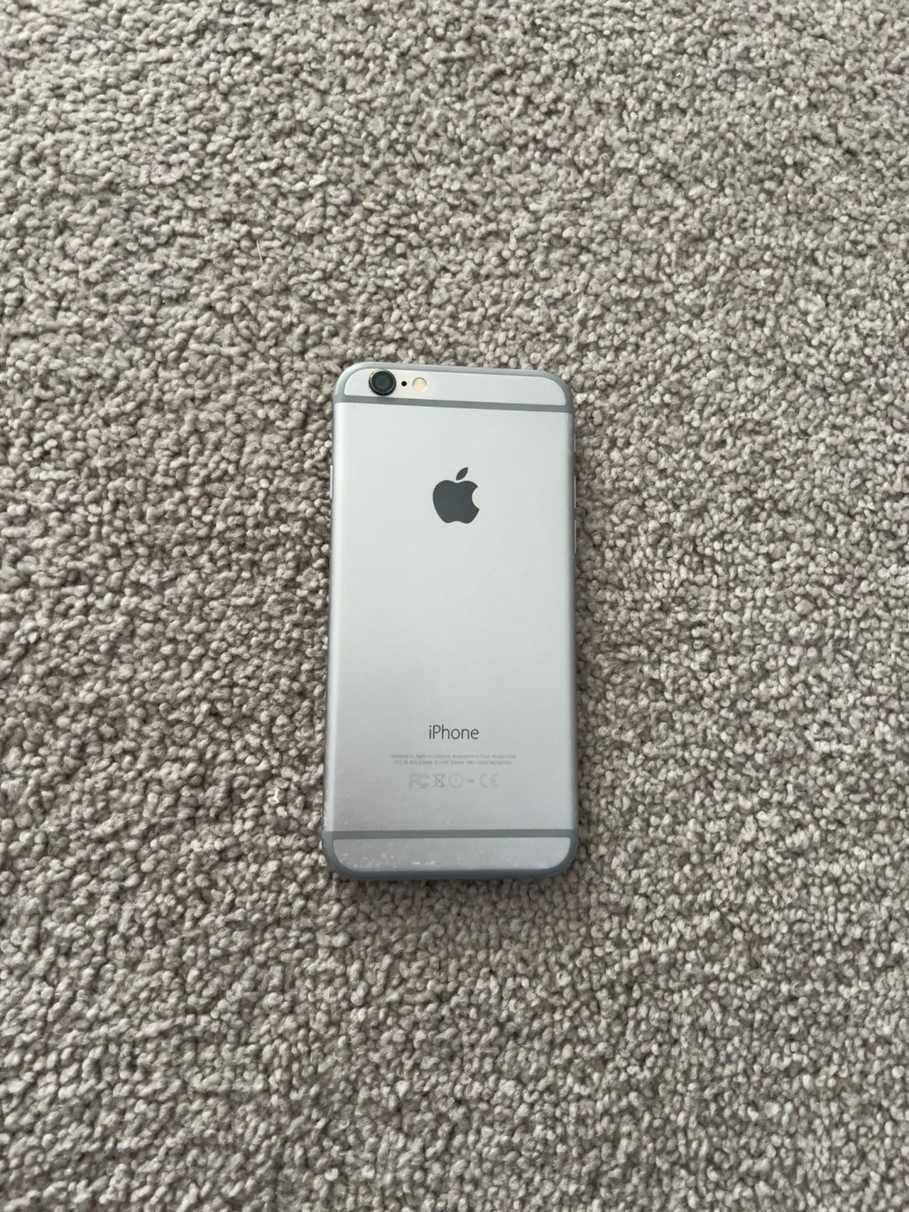 Apple iPhone 6 4.7-inch Space Gray