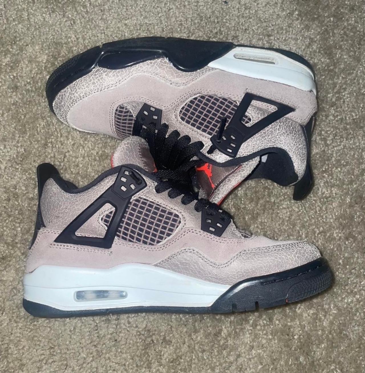 Air Jordan 4 Retro Taupe Haze