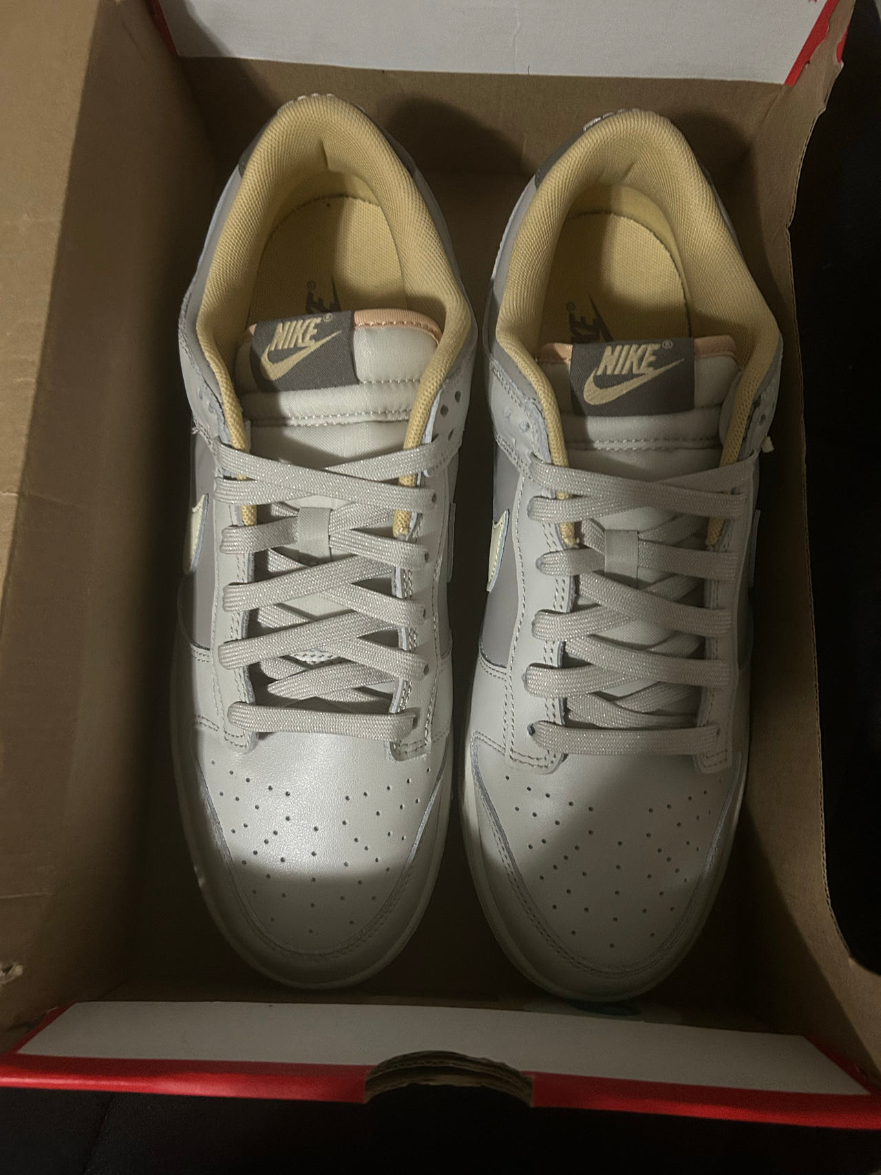 NIKE DUNK LOW RETRO LIGHT BONE/COCONUT MILK OS CLAIR/LAIT DE COCO
