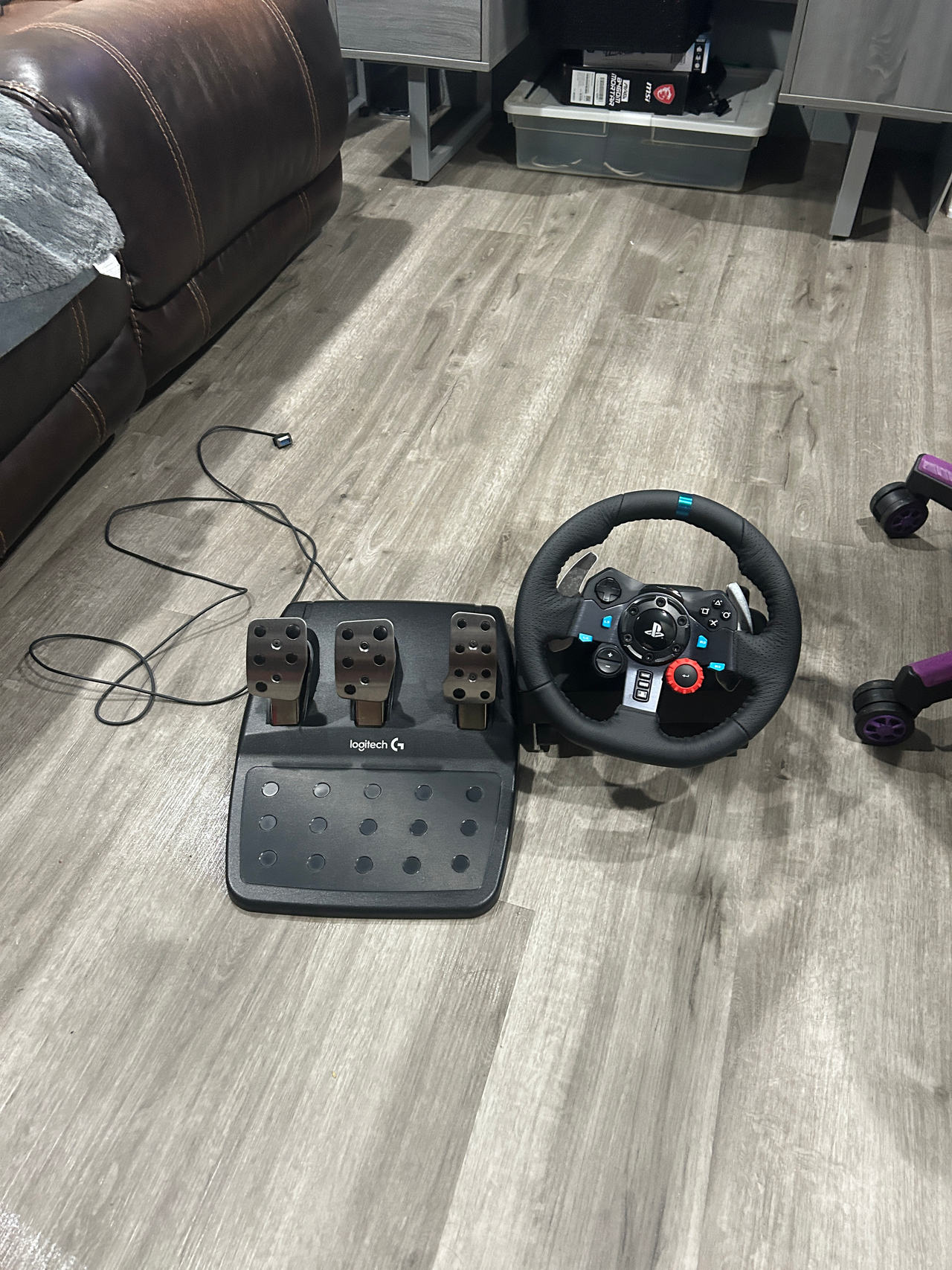 Logitech G29 Driving Force Racing Wheel