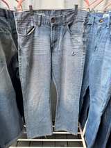 Sz 34 Bundle of 7 pairs Men's Bootcut Jeans  - Image 4