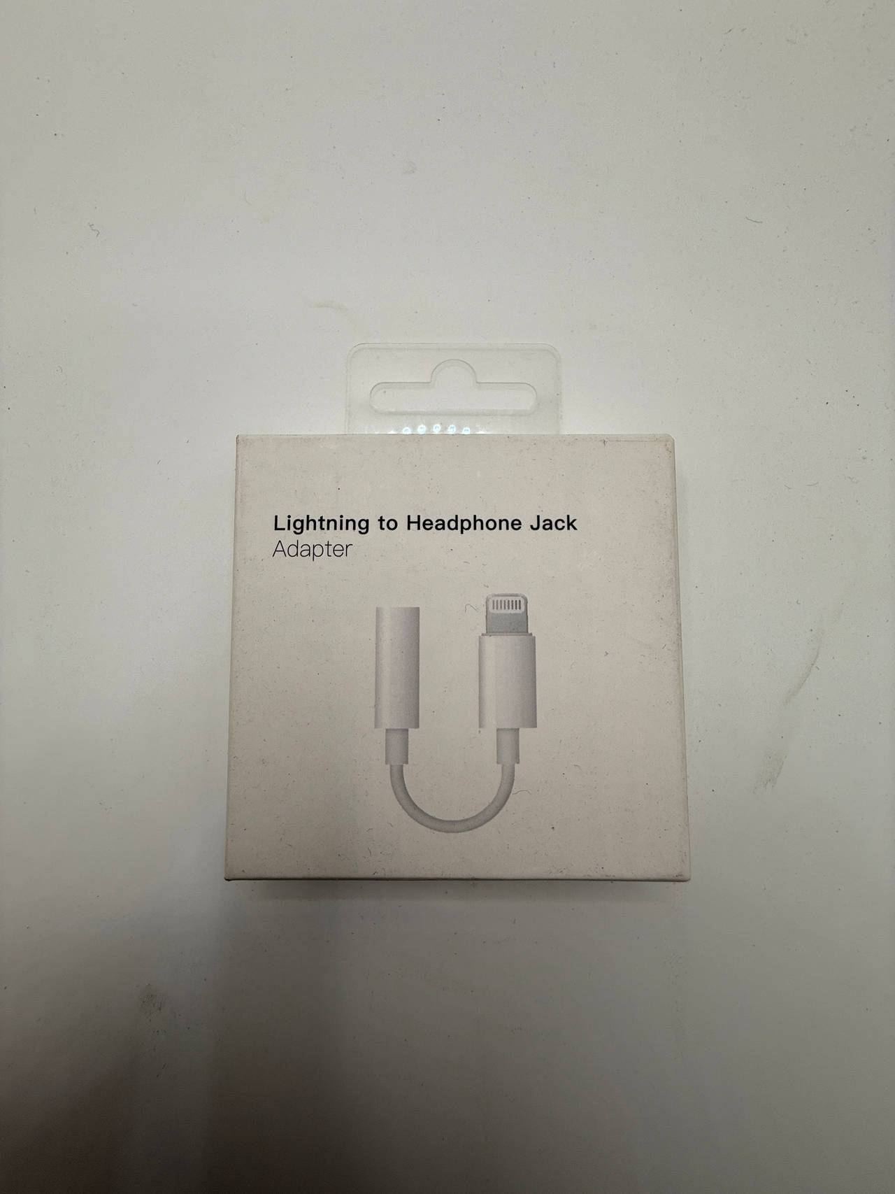 Apple Lightning to 3.5 mm Headphone Jack Adapter