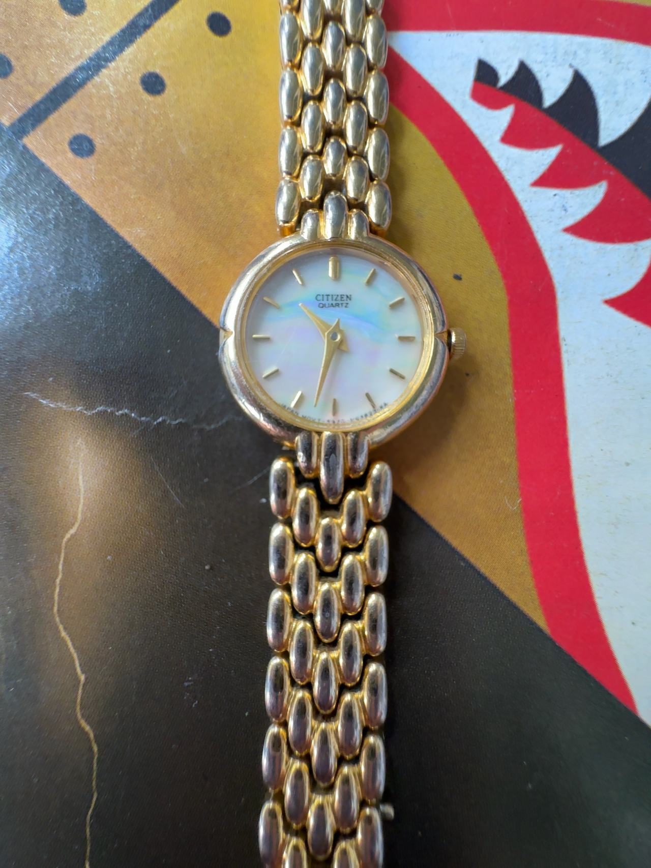 Citizen Women's Gold-Tone Quartz Watch Mother of Pearl Dial