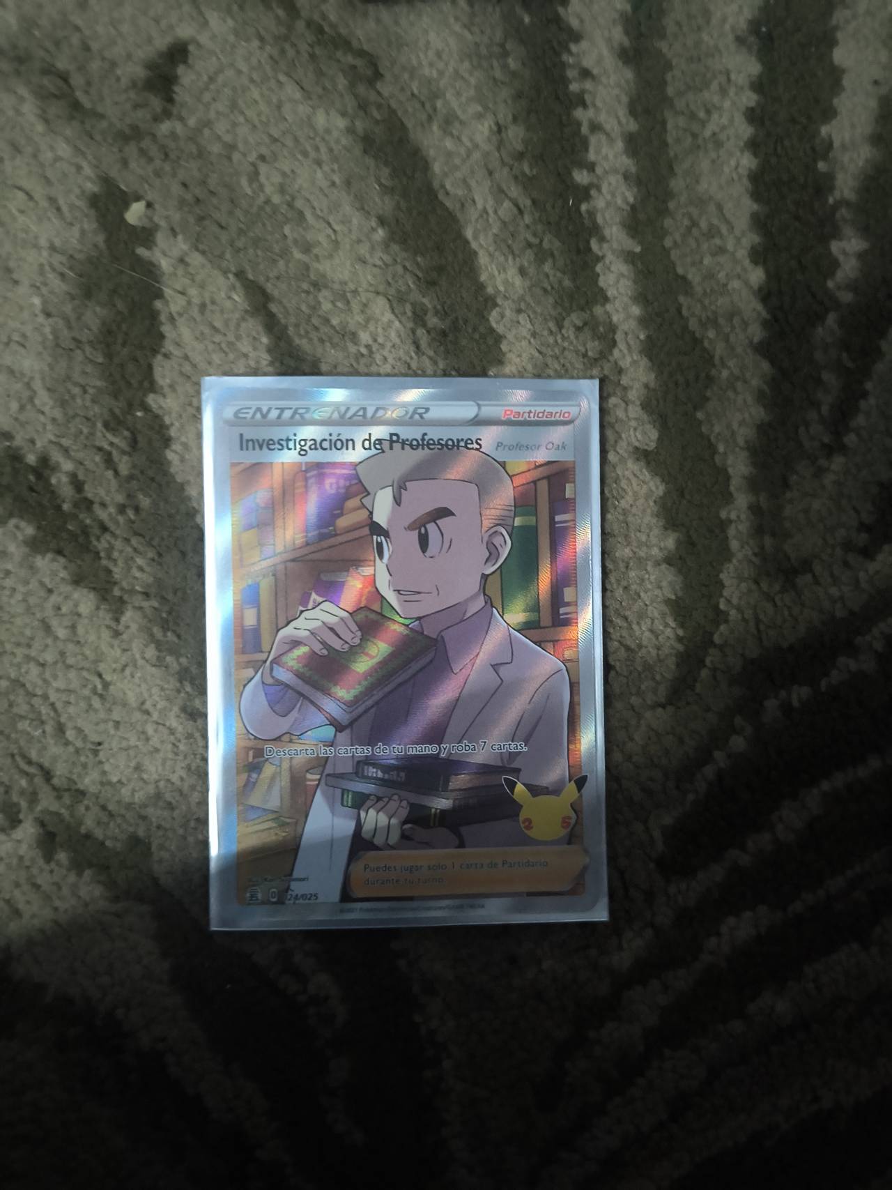 Pokémon TCG Professor's Research Full Art Celebrations 024/025 Spanish