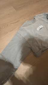 The Skinny Confidential Rich Mom Cropped Sweatshirt - Image 4