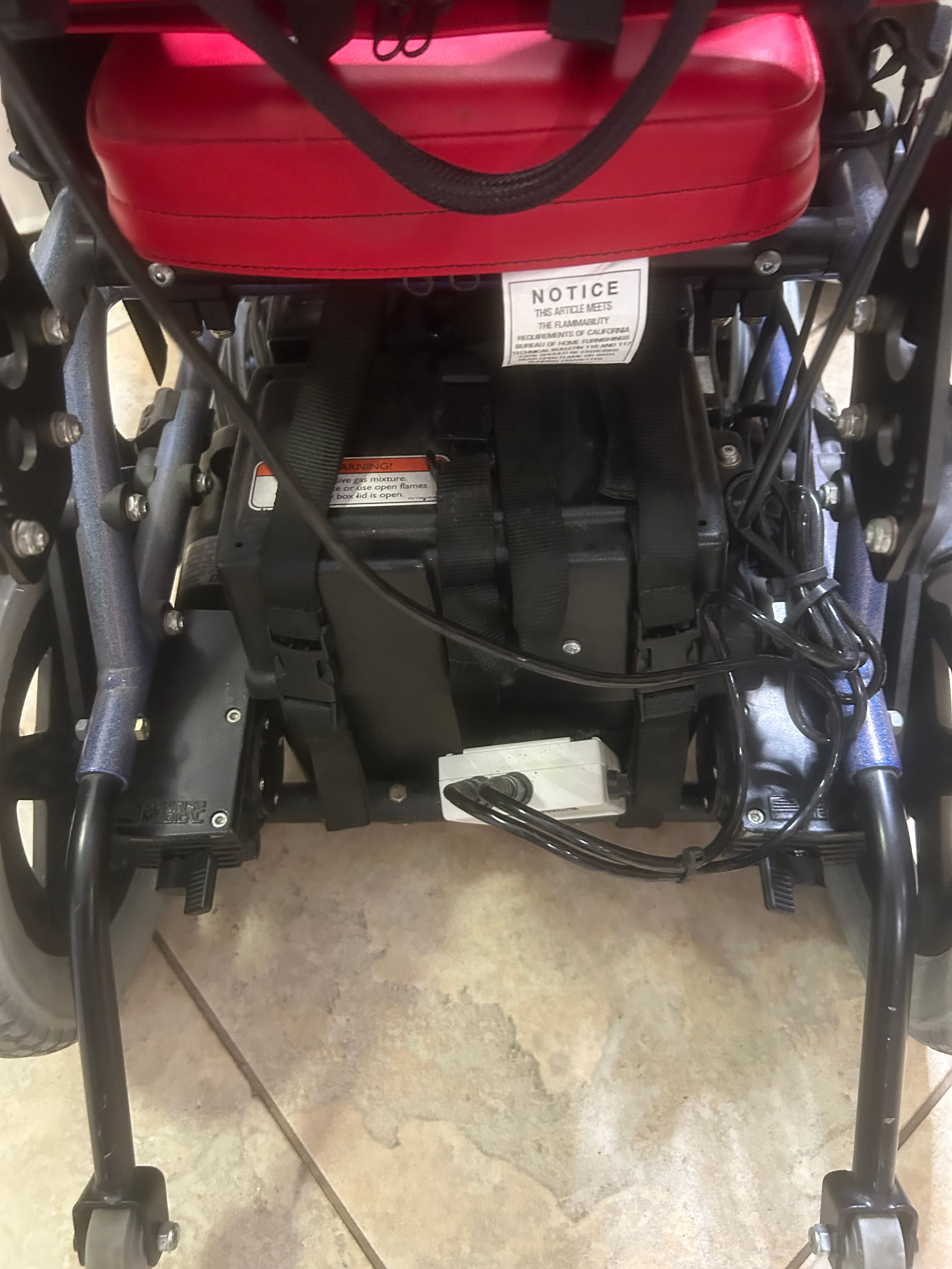 Quickie Z 500 Zero Gravity Adolescent Power Wheelchair - Image 8