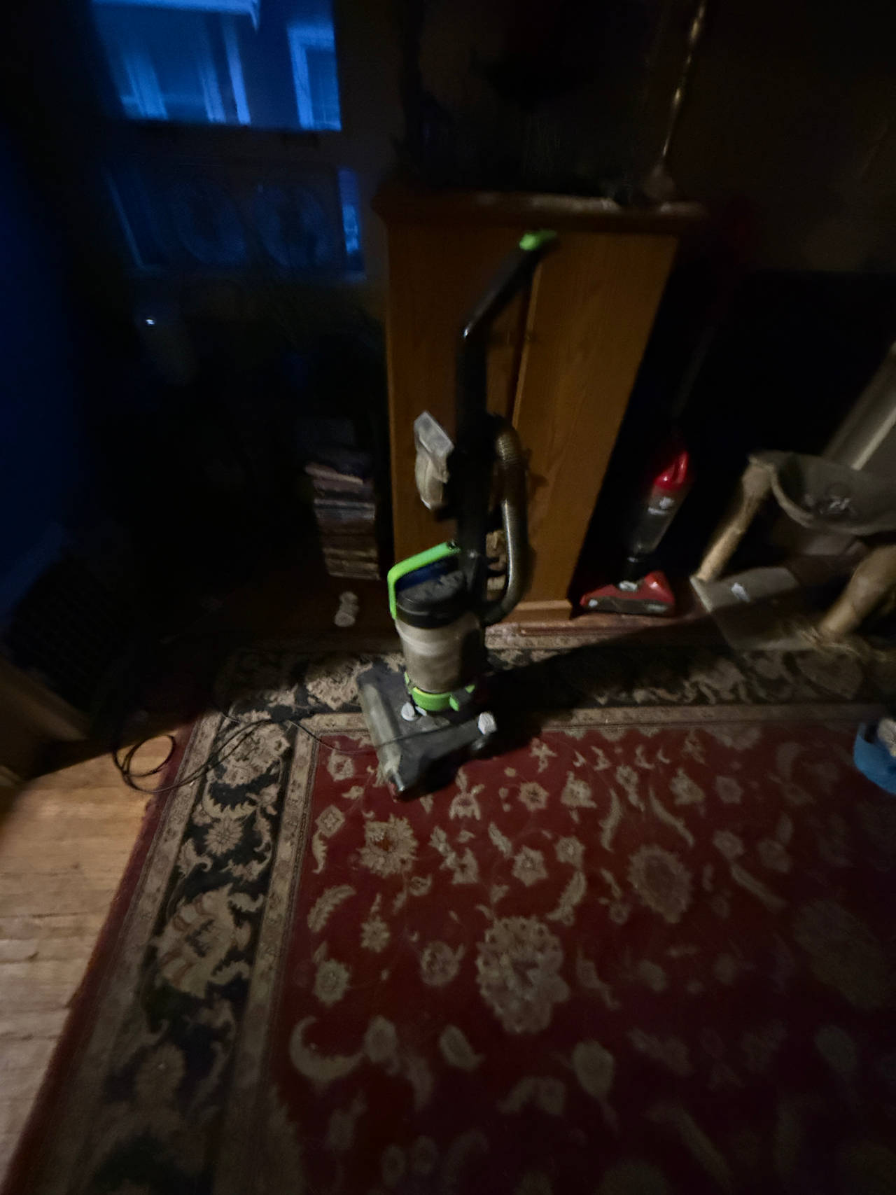 upright vacuum cleaner