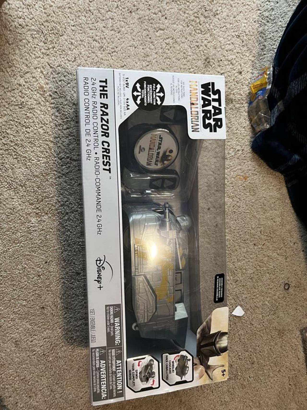 Star Wars The Mandalorian The Razor Crest RC Vehicle
