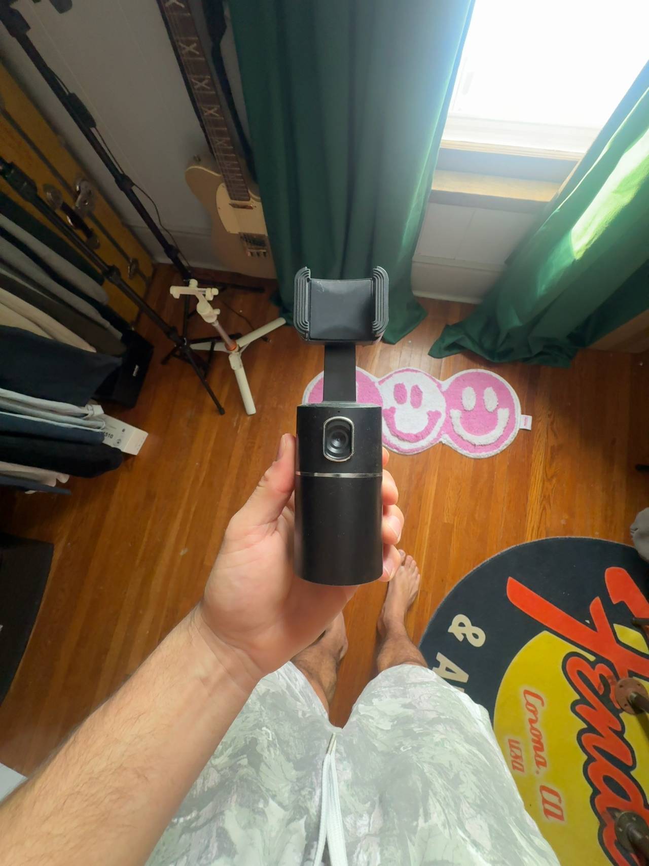 Vivitar Motorized 360° Auto-Follow Phone Docking Stand