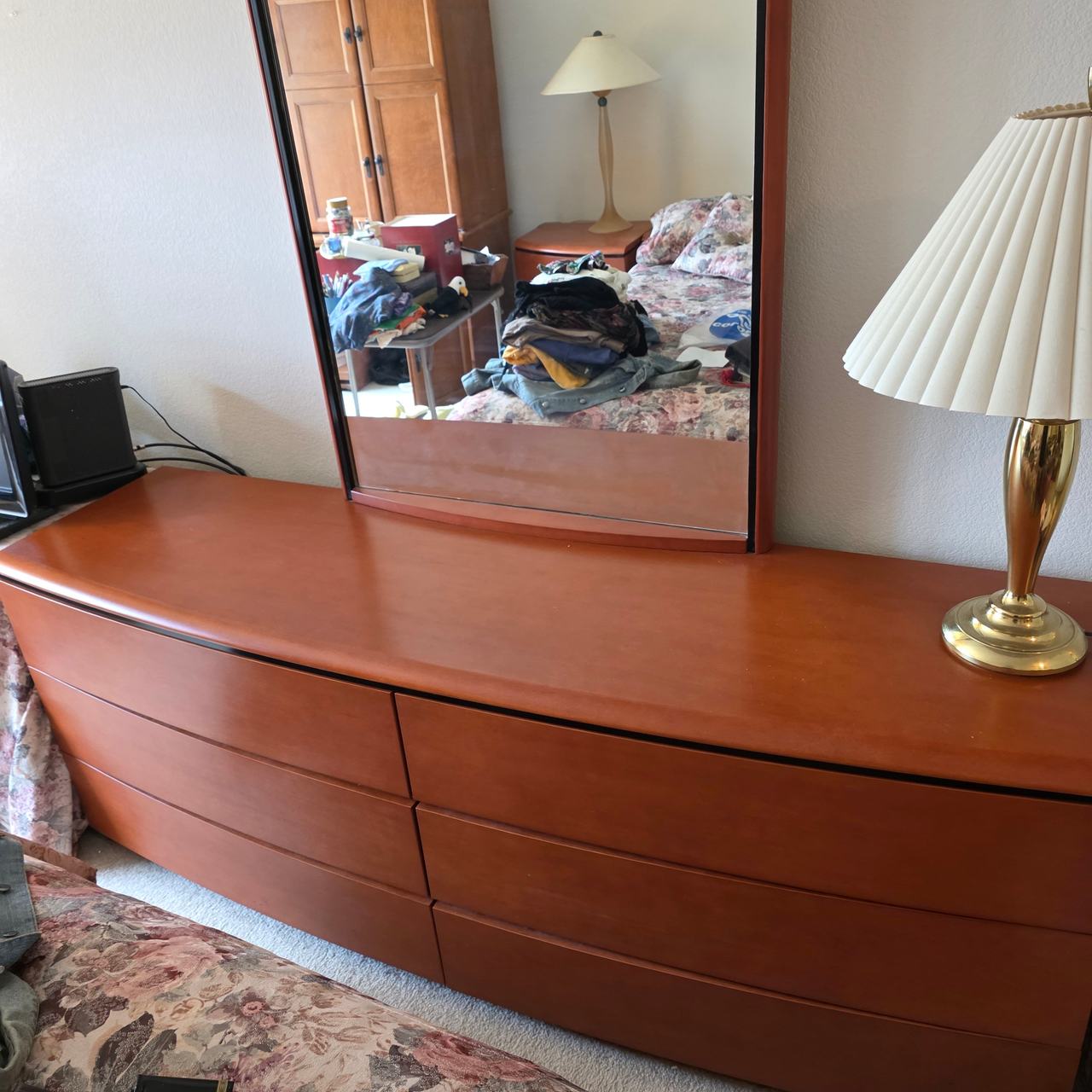 Mid-Century Modern Style 6-Drawer Dresser with Mirror