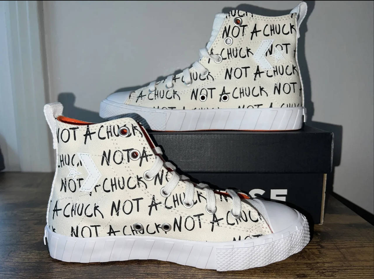 *NEW*. Converse Not A Chuck size 3