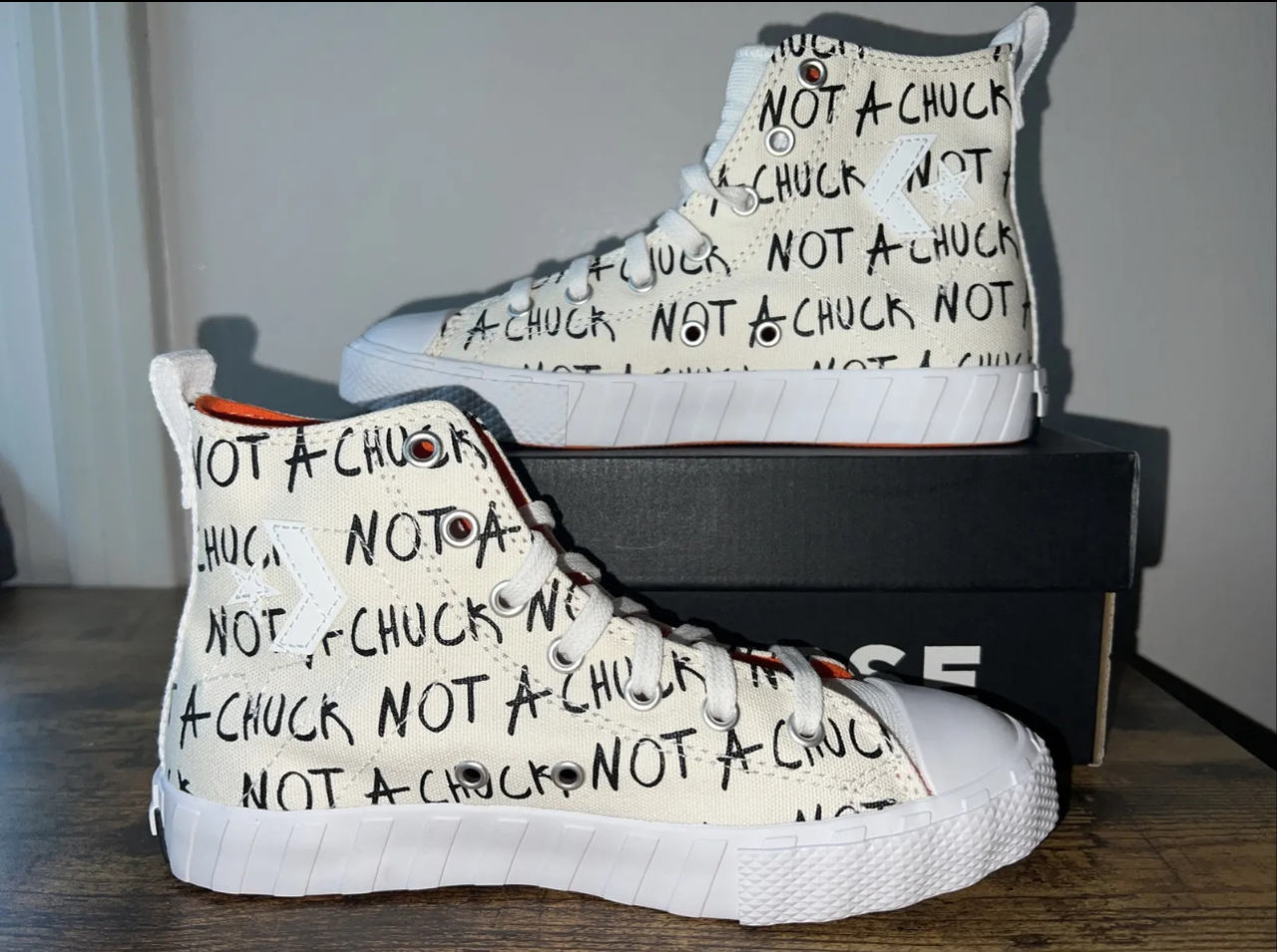 *NEW*. Converse Not A Chuck size 3