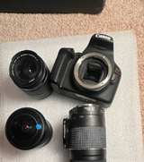 Canon EOS Rebel T7 DSLR Camera with 3 Lenses Bundle no charger tested works - Image 1