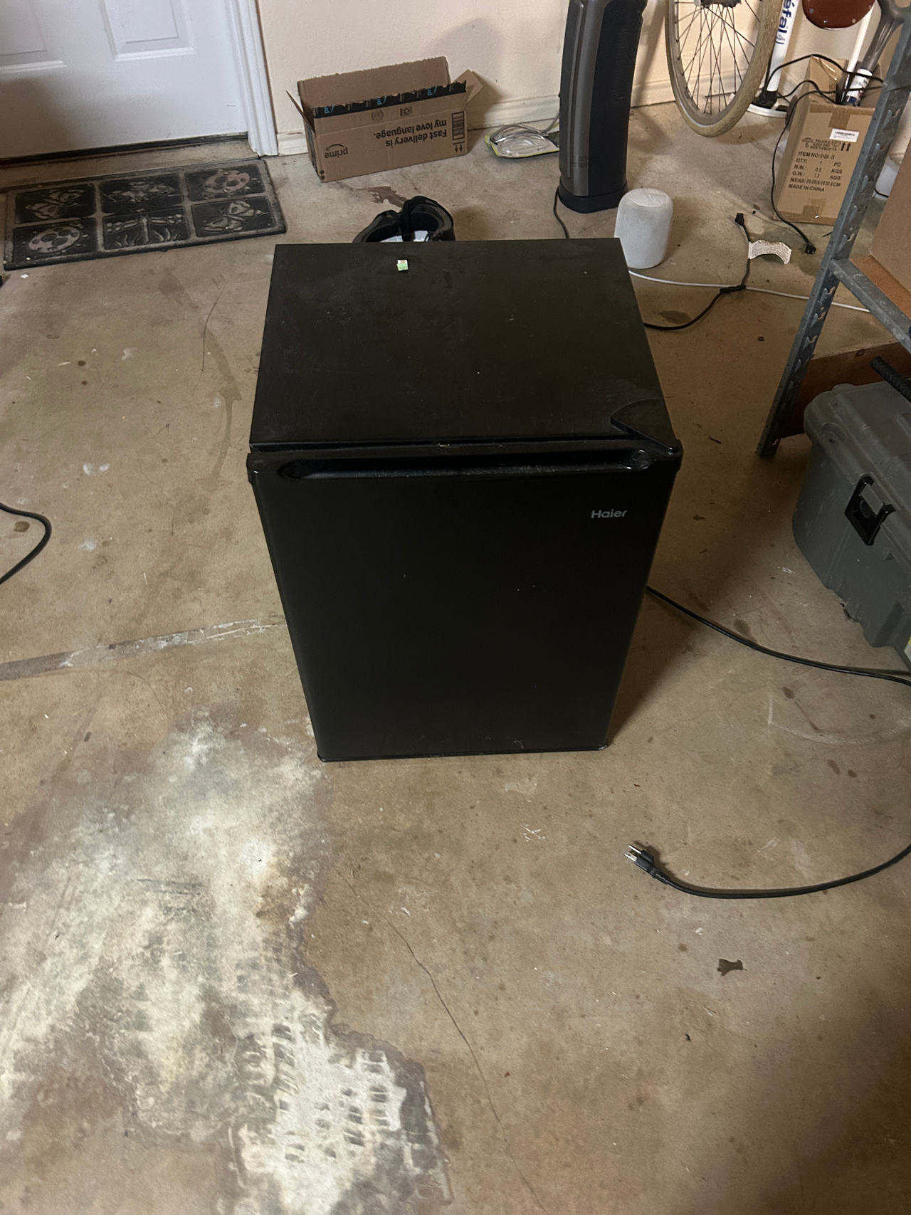 Haier Mini Fridge