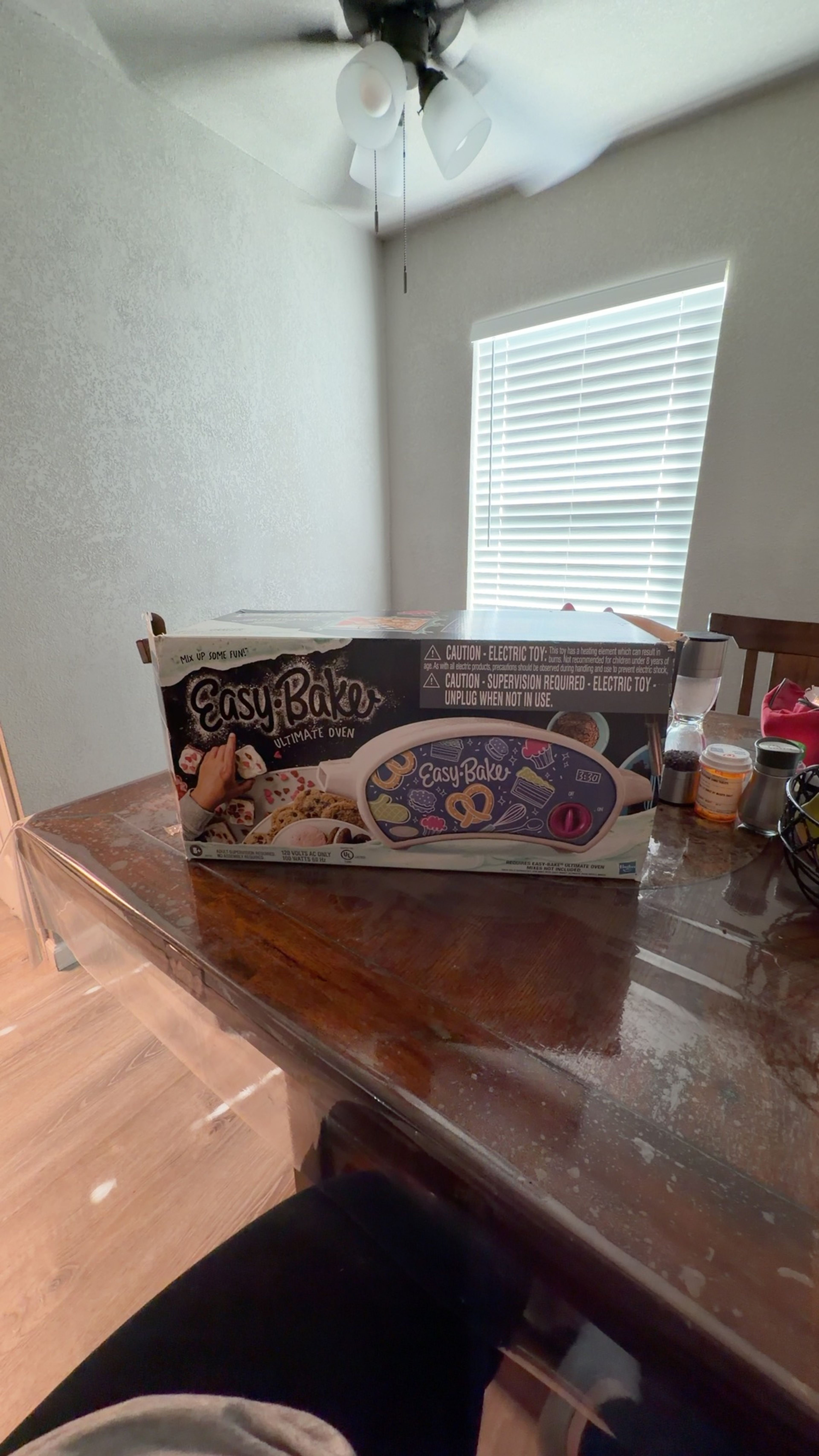 Easy-Bake Ultimate Oven