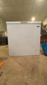 Vissani Chest Freezer - Image 1