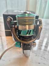 Daiwa Emeraldas X LT 2500 Spinning Reel - Image 7