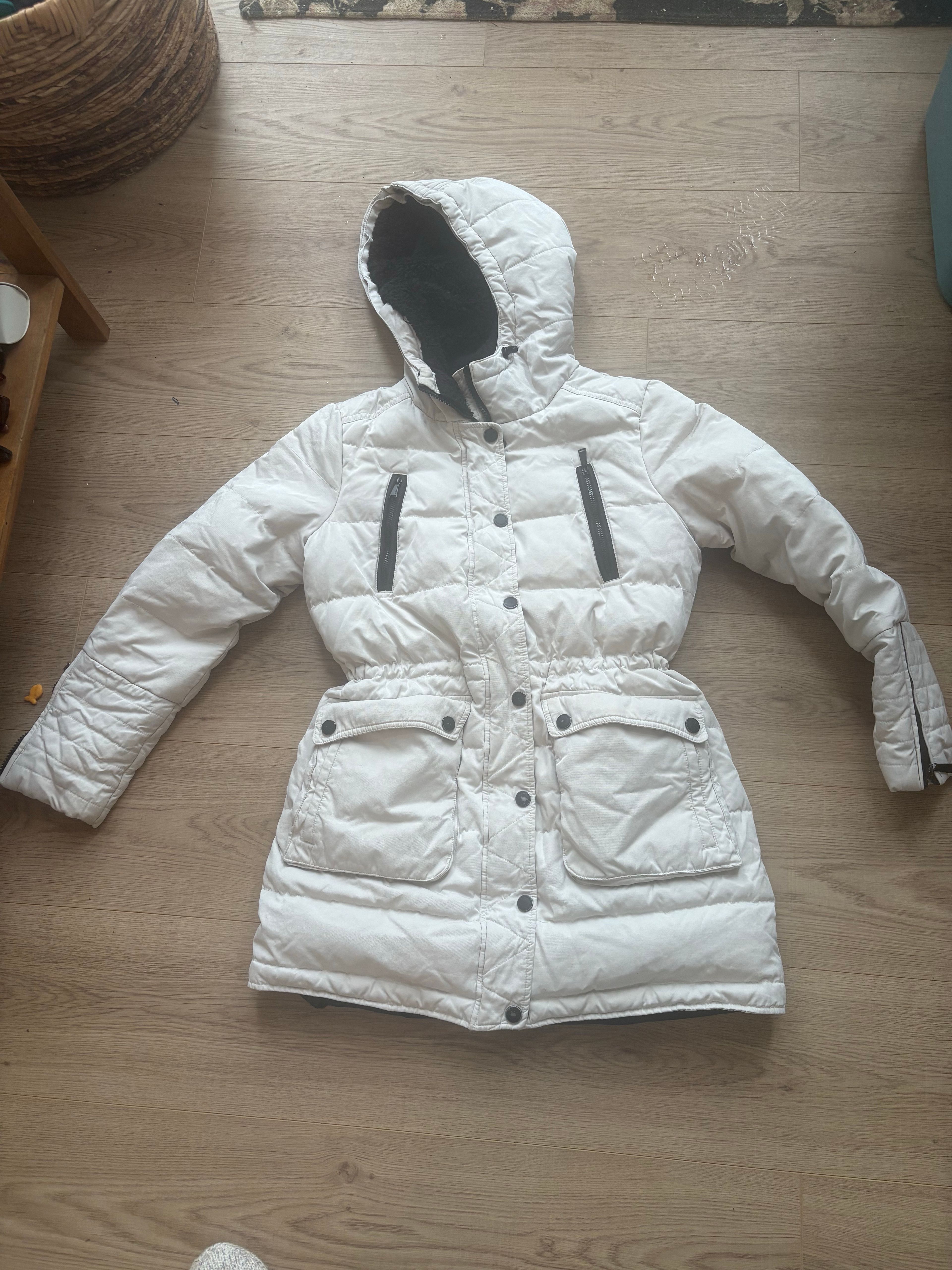 BCBG Down Winter Jacket Size Medium - Image 2