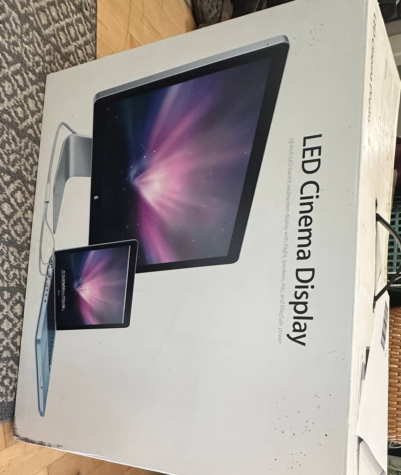 Apple LED Cinema Display 24-inch
