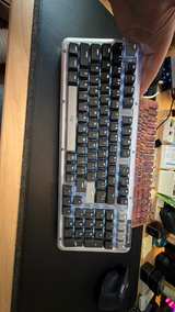 Logitech MX Mechanical Wireless Illuminated Keyboard - Image 5