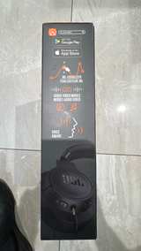 JBL Tune 720BT Wireless Over-Ear Headphones - Image 3