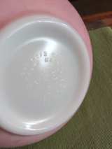 PYREX Gooseberry Pink Cinderella Mixing Bowl 442   1.5 Quart - Image 1