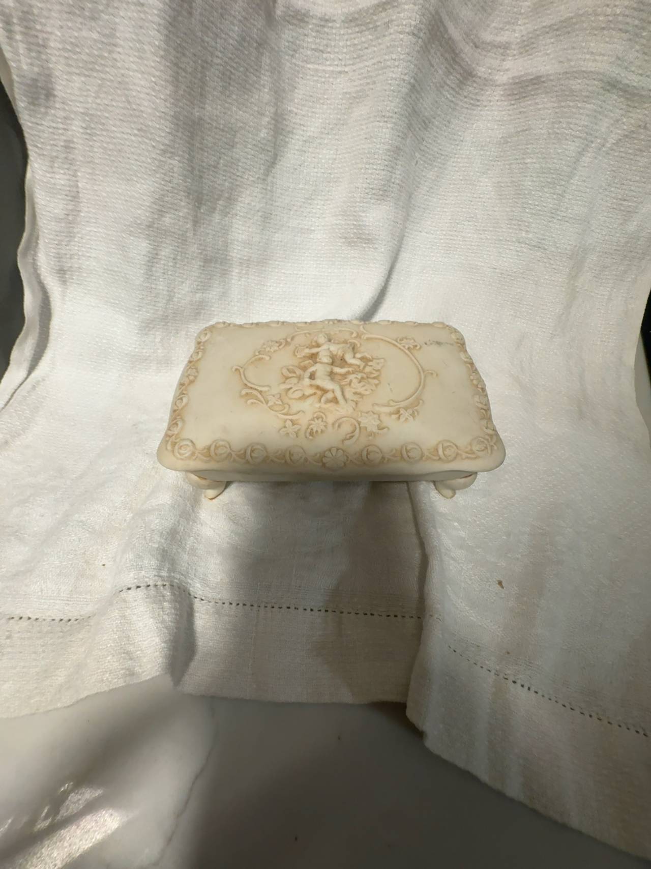 Vintage Cream Jewelry Trinket Box