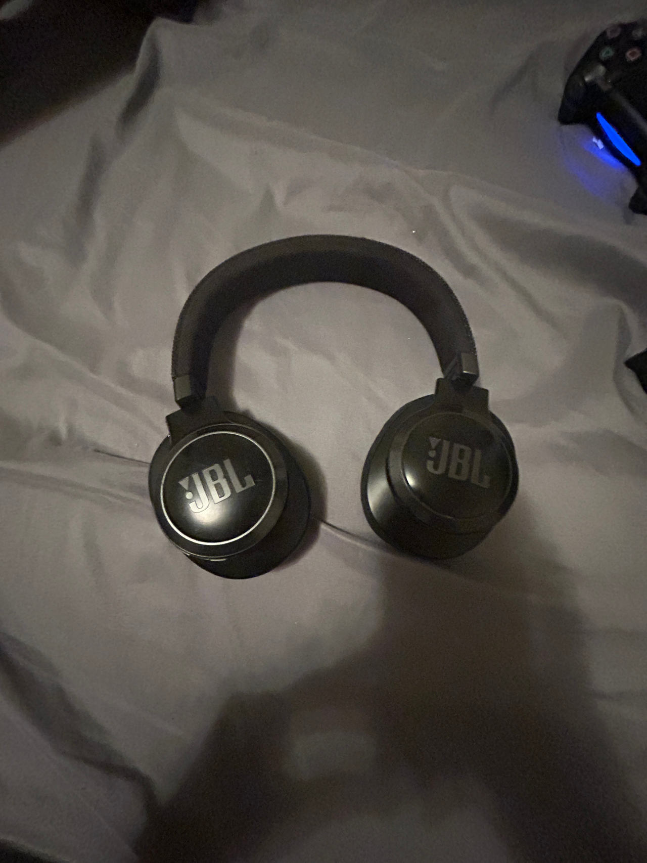 JBL Over-Ear Wireless Headphones
