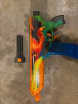 SplatRBall SRB400 painted black ( murdered out) and Hydro Strike Pulsar Pro  - Image 2