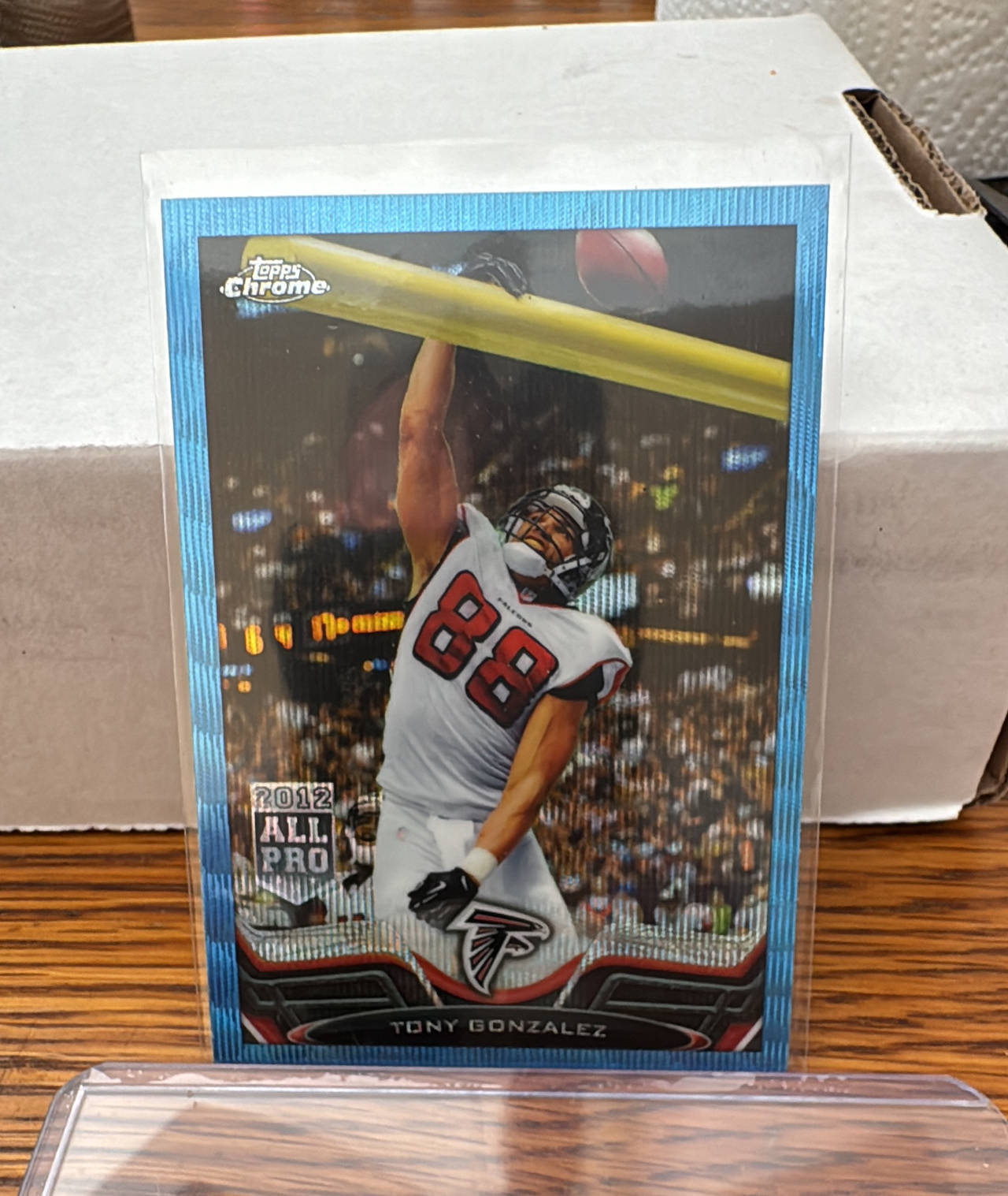 2012 Topps Chrome Tony Gonzalez Blue Refractor #100